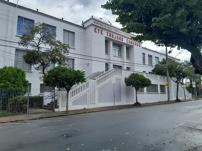 Etec Trajano Camargo